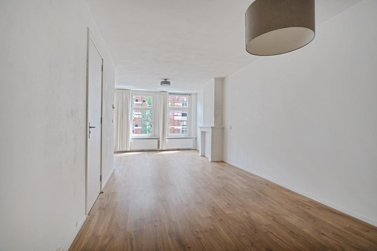 2-bedroom apartment in De Pijp - Image 3