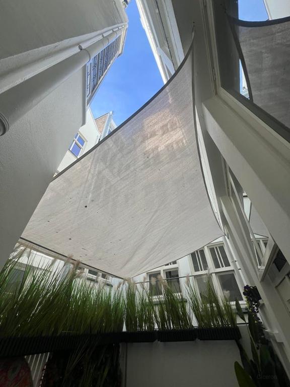Central Station Views from 75 m2 - Image 17
