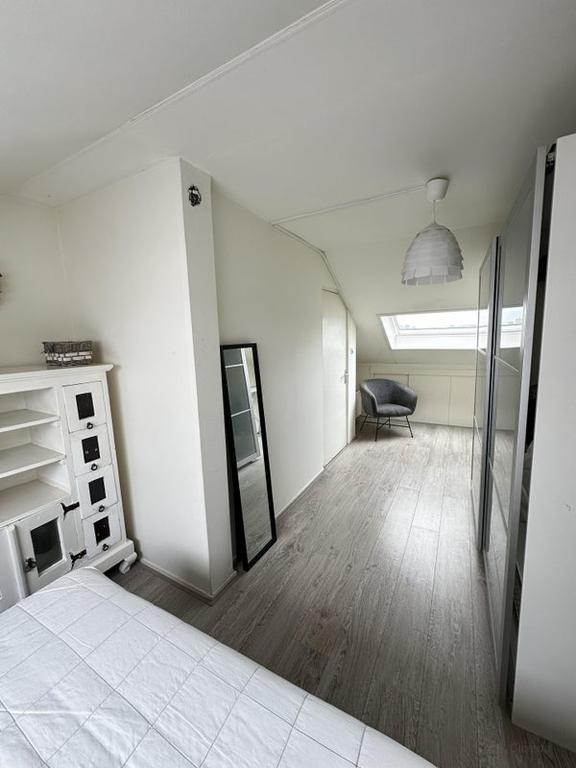 Gemeubileerde maisonnette met balkon - Afbeelding 11