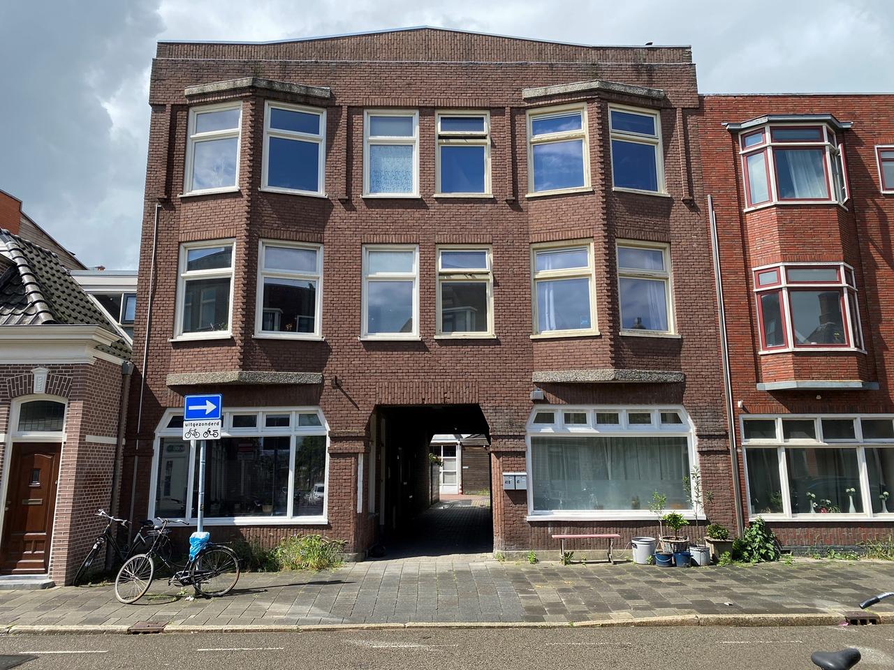 Studentenkamer met terras in Oosterpoort - Afbeelding 1