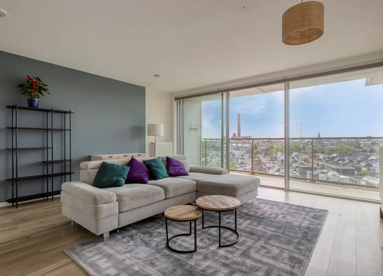 Licht 3-kamerappartement met balkon - Afbeelding 2