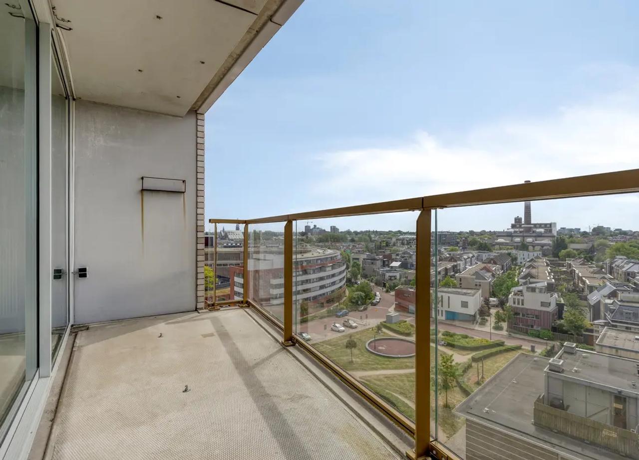 Licht 3-kamerappartement met balkon - Afbeelding 10