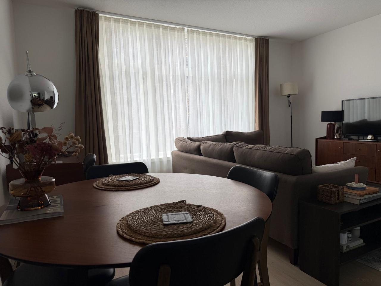 3-kamer appartement met balkon - Afbeelding 2