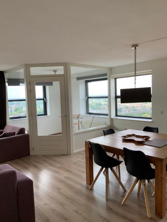 3-kamerappartement met parking op de 20e - Afbeelding 5
