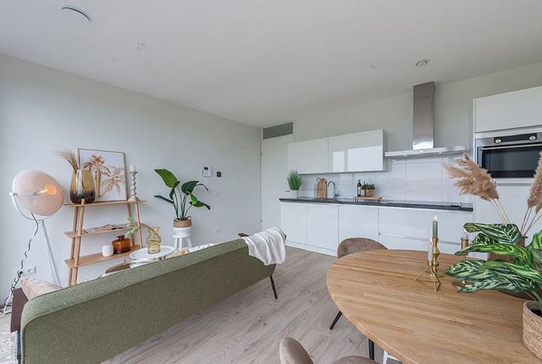 Modern 1-bedroom apartment in Overvecht - Image 7