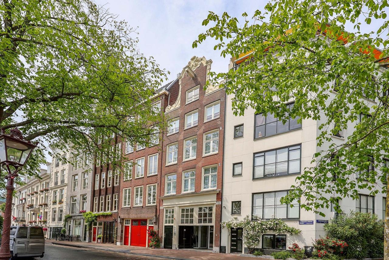 Renovated Apartment on the Amstel River - Image 1