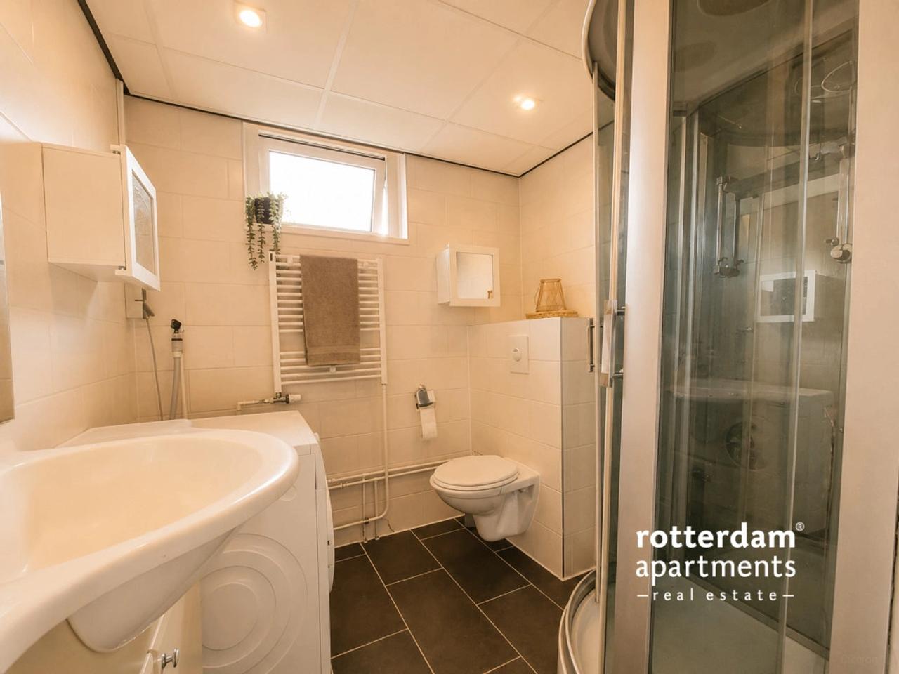Tussenwoning met 4 slaapkamers en tuin - Afbeelding 13