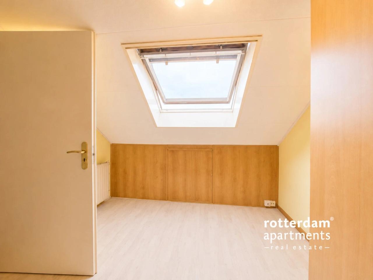 Tussenwoning met 4 slaapkamers en tuin - Afbeelding 10