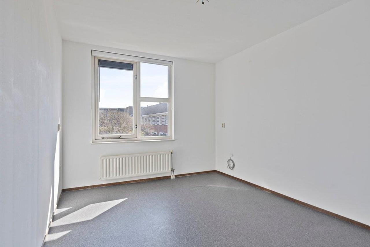 4-slaapkamer huis met tuin - Afbeelding 7