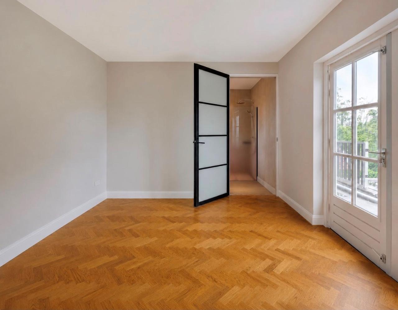 4-bedroom house with garden and parking - Image 16