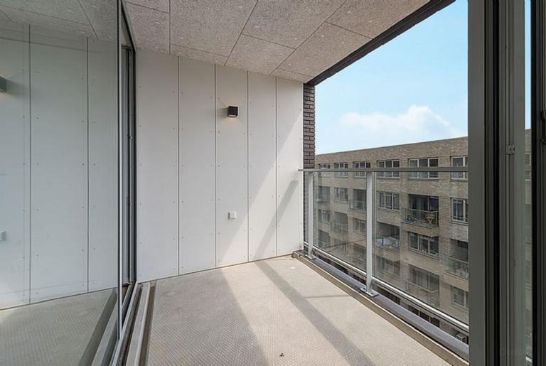 2-bedroom apartment with parking space - Image 11