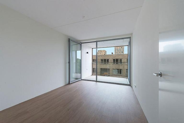 2-bedroom apartment with parking space - Image 13