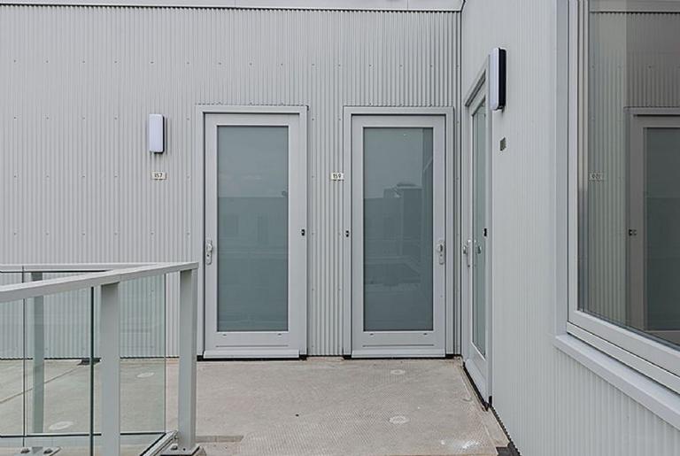 2-bedroom apartment with parking space - Image 4