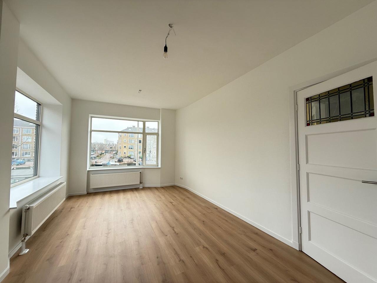 Renovated 3-room corner apartment in Leyenburg - Image 3