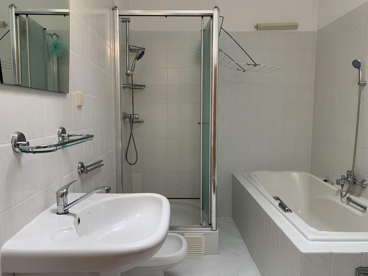 110 m² appartement met 4 slaapkamers - Afbeelding 19