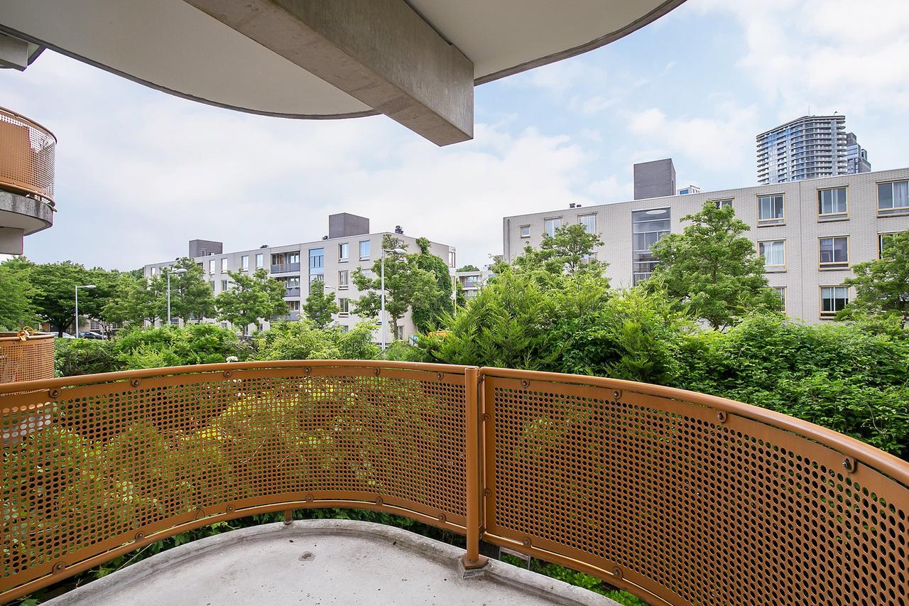 2-bedroom apartment with garden - Image 12