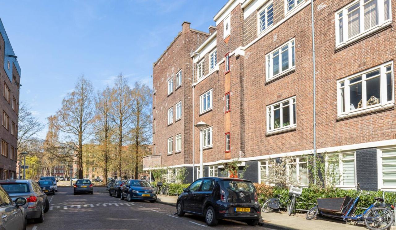 Bright 1-bedroom apartment with balcony - Image 19