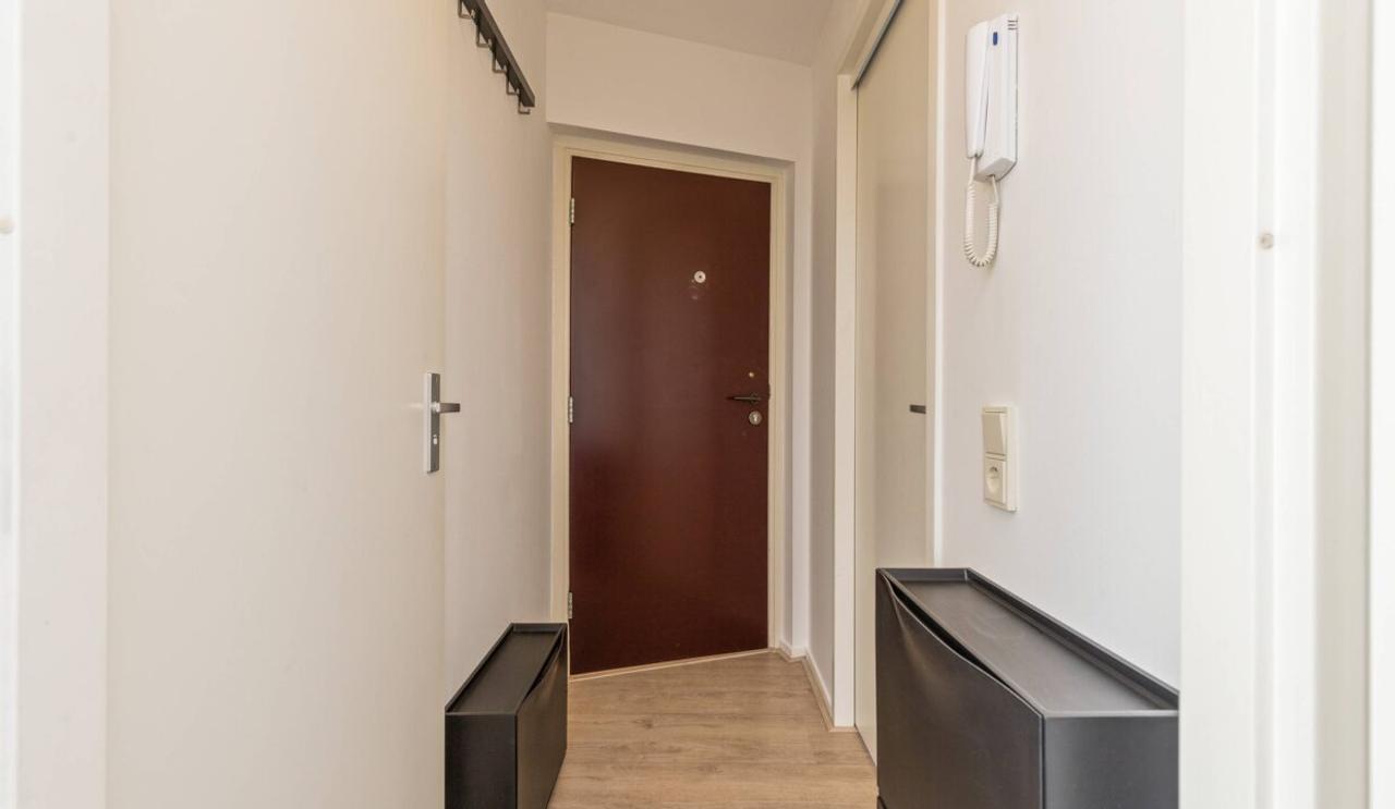 Bright 1-bedroom apartment with balcony - Image 17