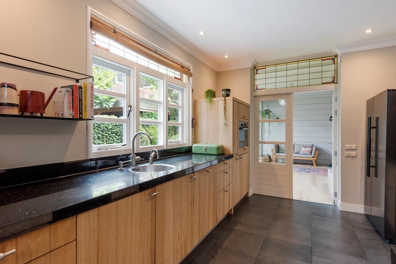 Jaren 30 huis met 6 slaapkamers en tuin - Afbeelding 20