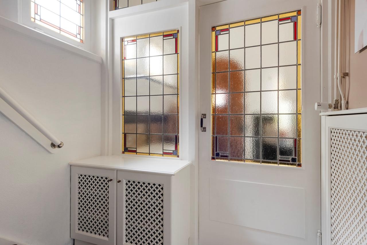 Jaren 30 huis met 6 slaapkamers en tuin - Afbeelding 4