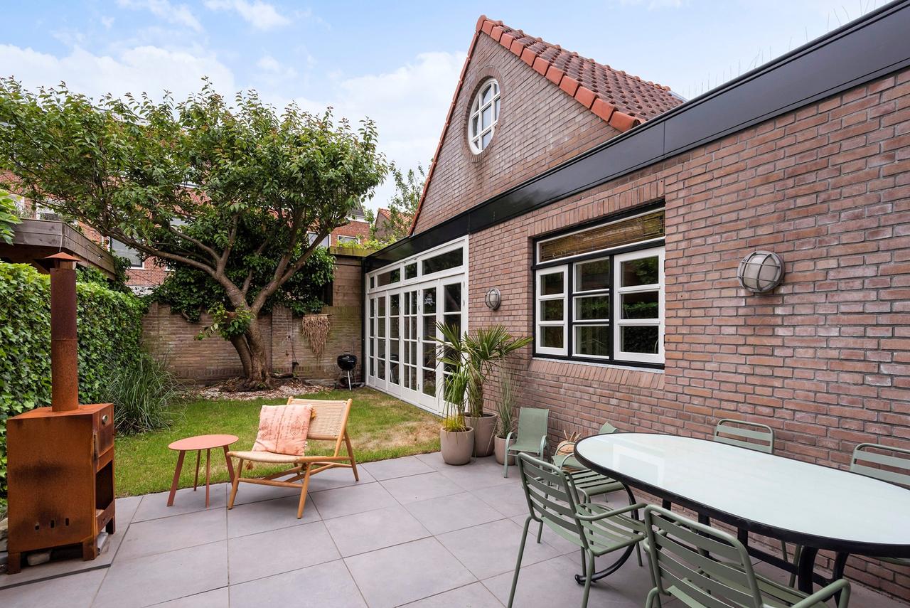 Jaren 30 huis met 6 slaapkamers en tuin - Afbeelding 12