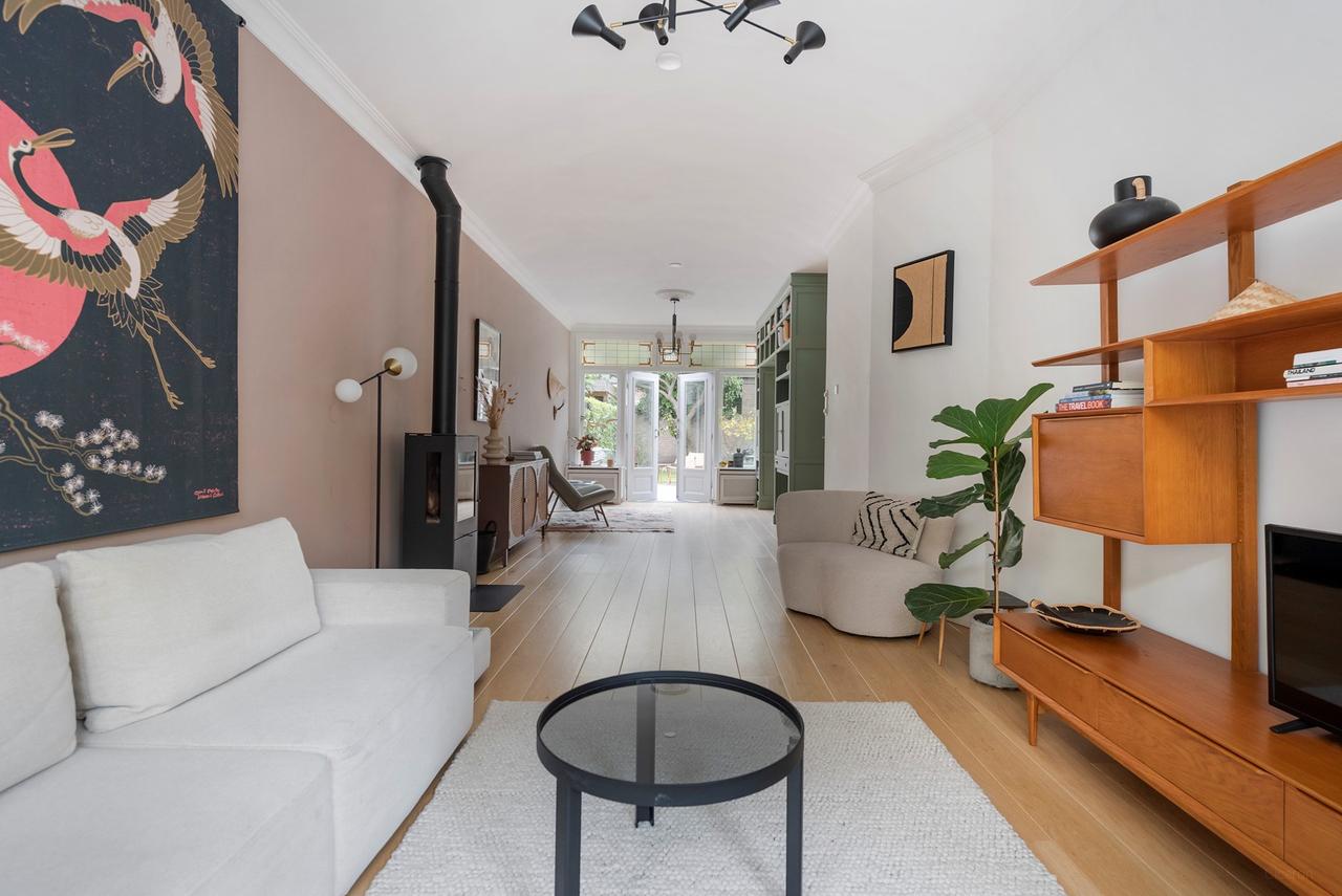 Jaren 30 huis met 6 slaapkamers en tuin - Afbeelding 9