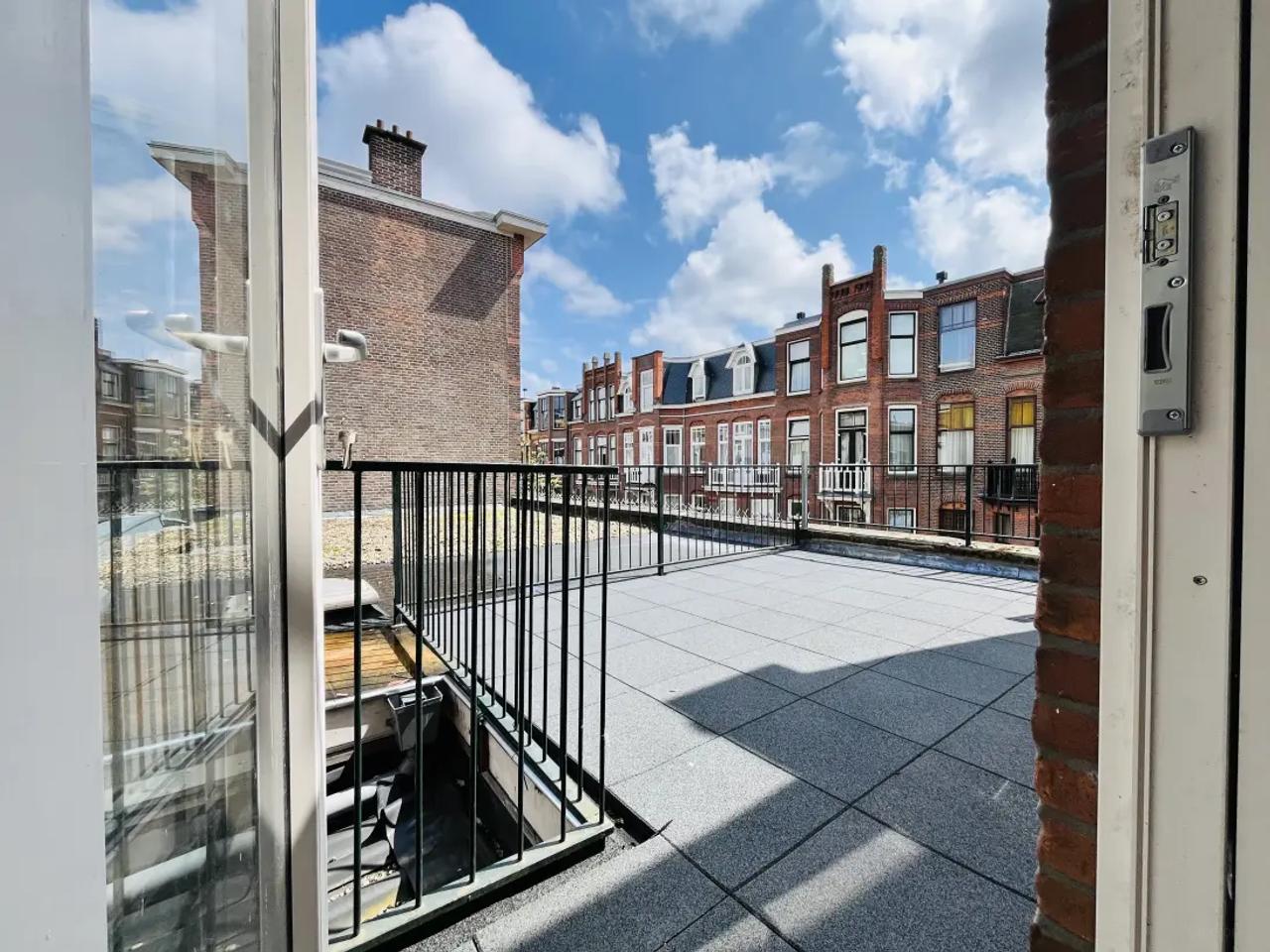 4-kamer appartement met terras in Duinoord - Afbeelding 4