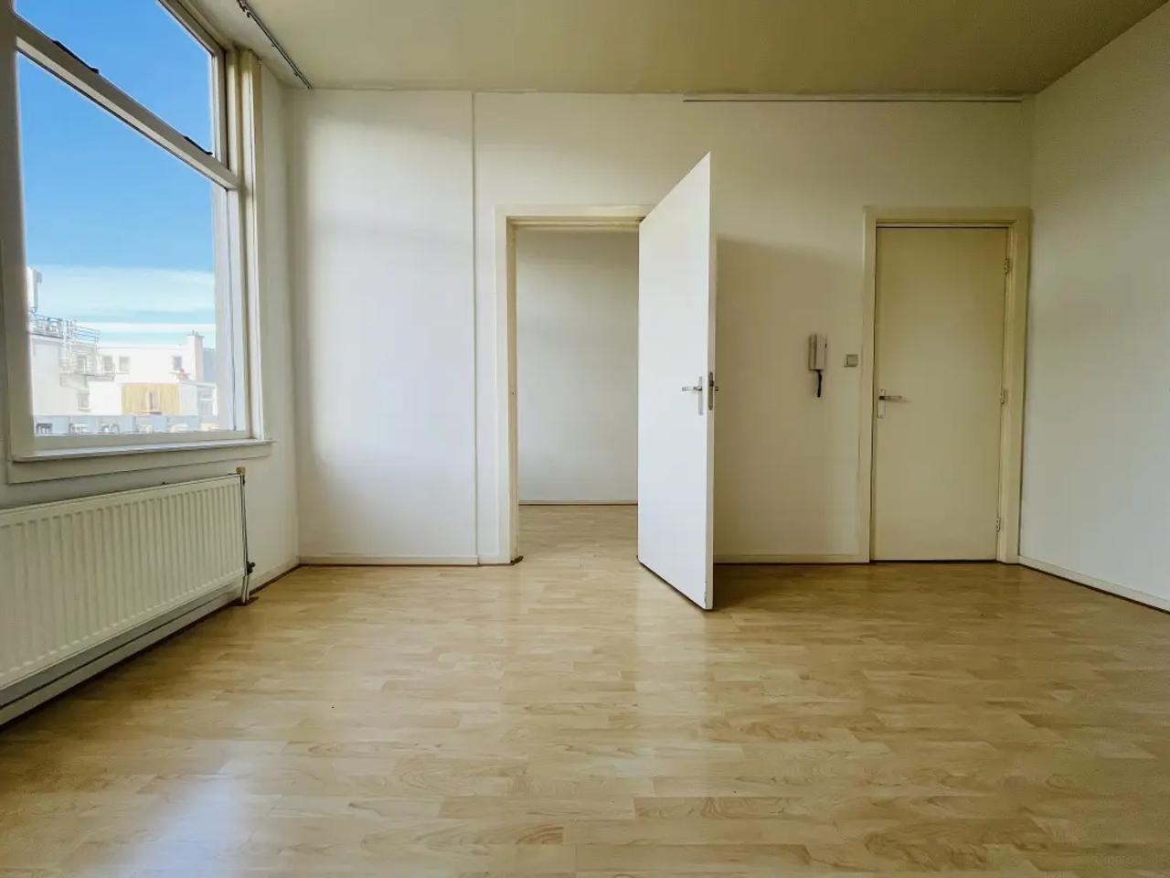 2-kamer appartement met balkon - Afbeelding 2