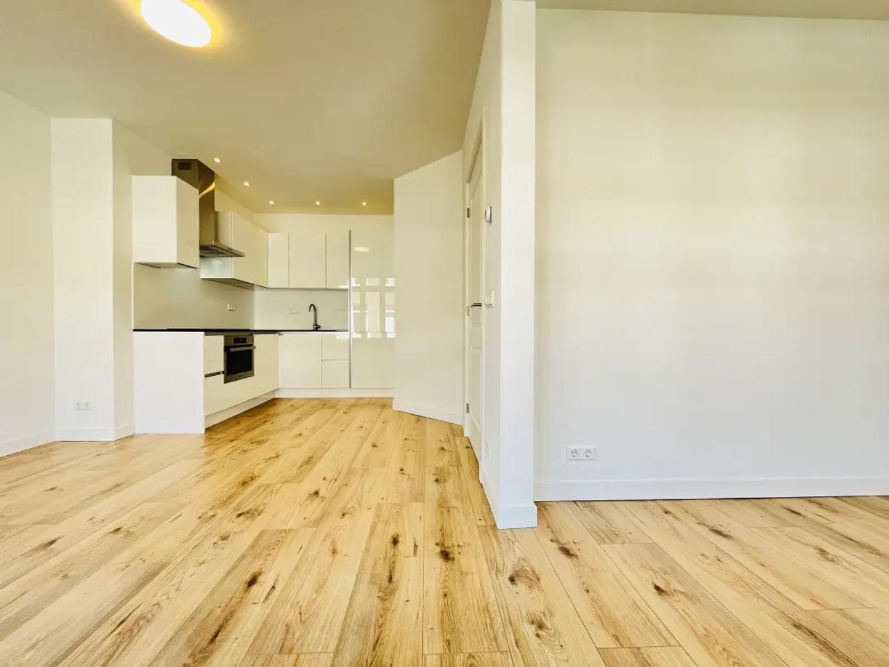 3-kamer appartement met balkon in Bezuidenhout - Afbeelding 1