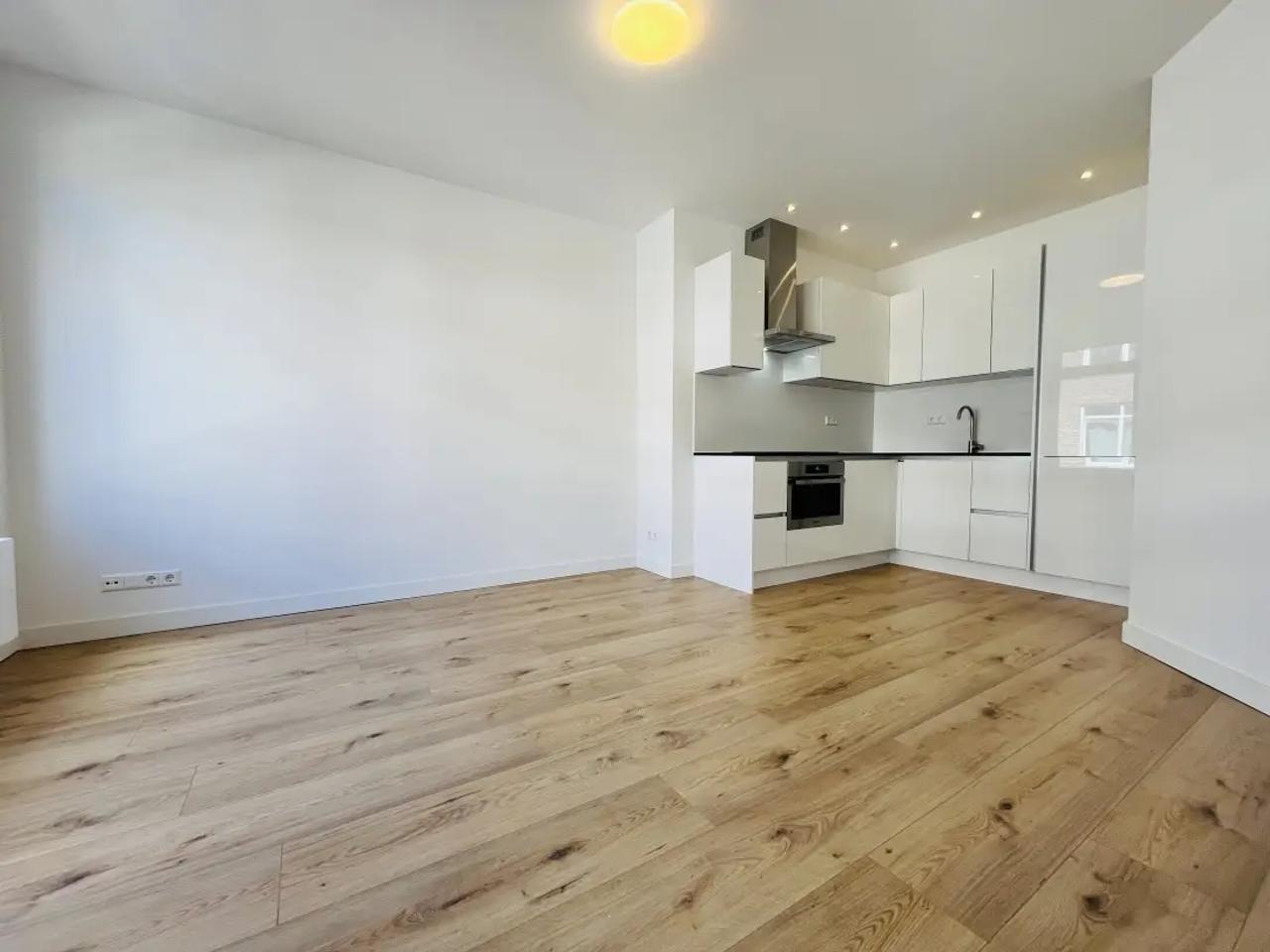 3-kamer appartement met balkon in Bezuidenhout - Afbeelding 2