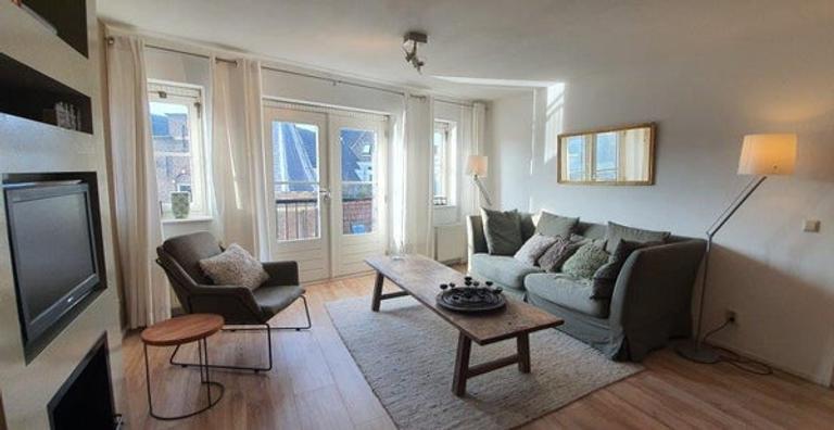 Appartement met balkon aan de Zeedijk - Afbeelding 1