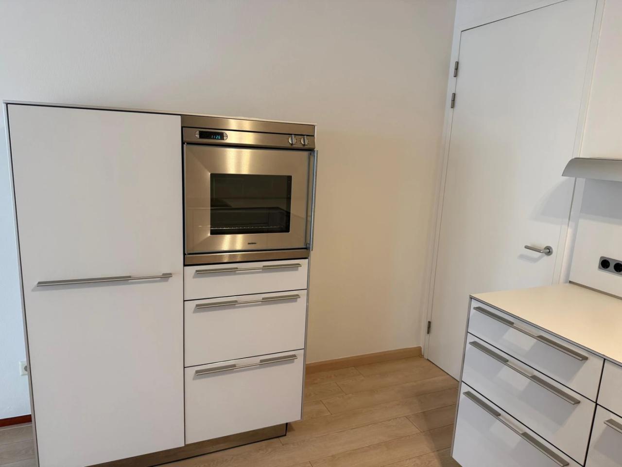 Bright 3-room apartment in Céramique with garage - Image 7