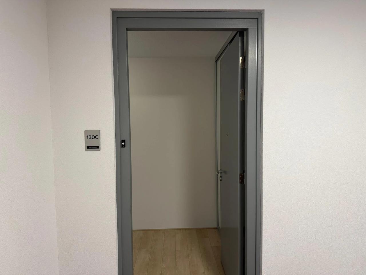 Bright 3-room apartment in Céramique with garage - Image 18