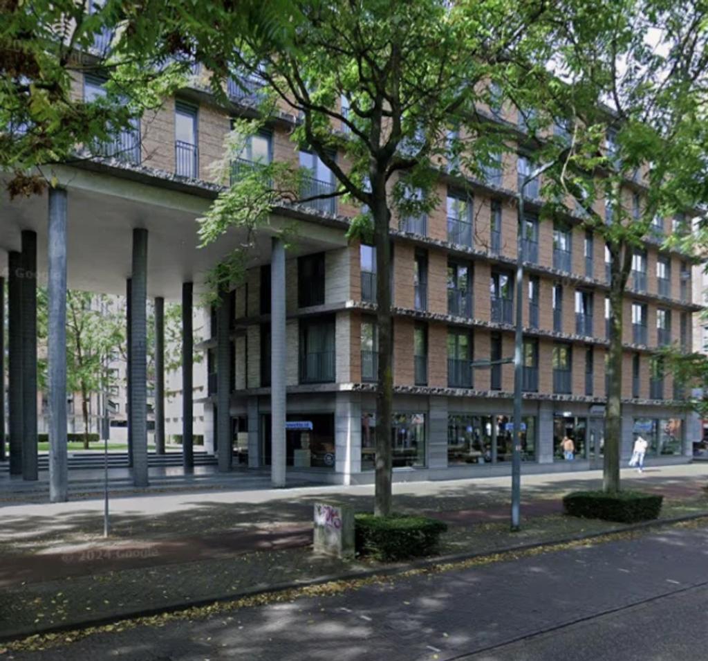 Bright 3-room apartment in Céramique with garage - Image 1