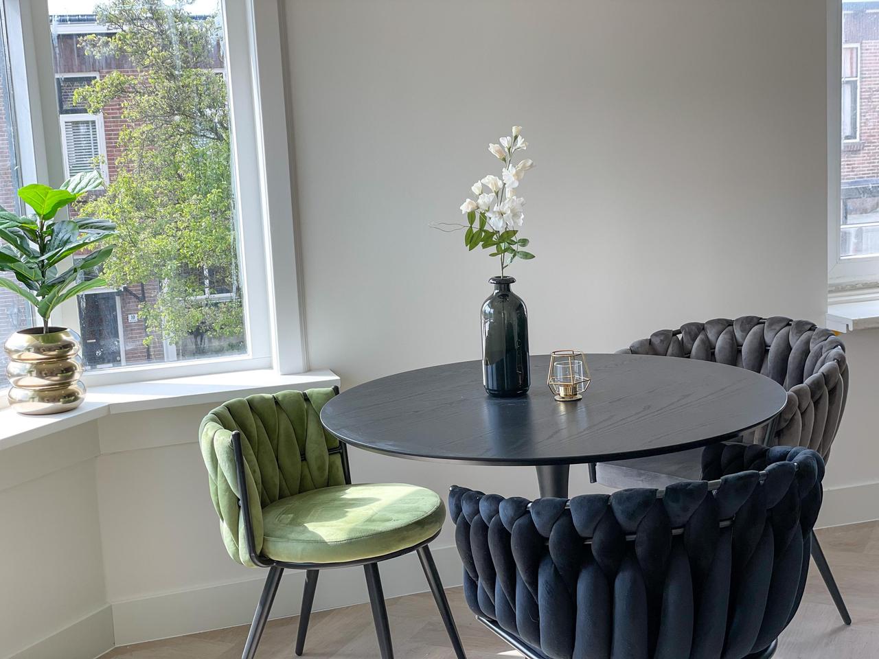 Gemeubileerd 2-kamerappartement met balkon - Afbeelding 7