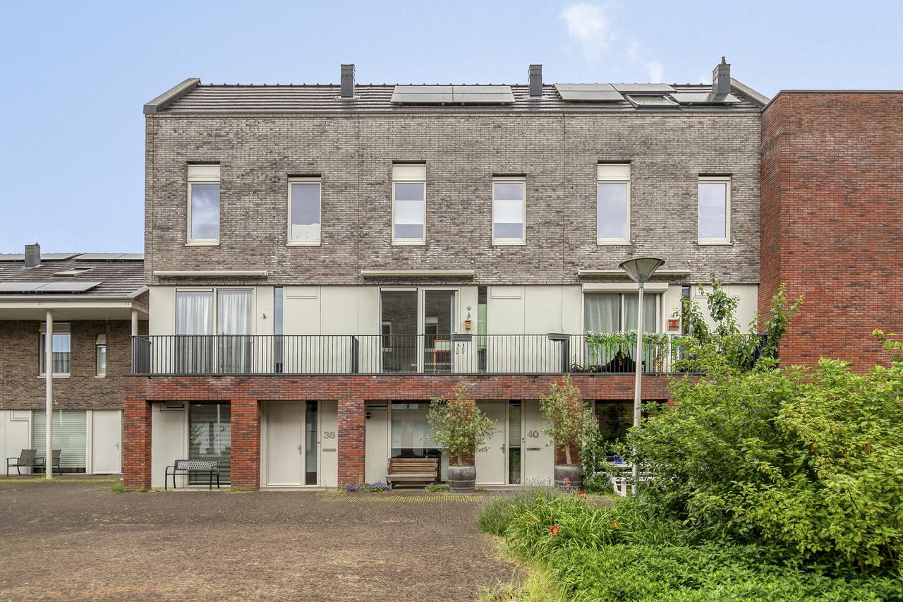 Huurwoning aan de Roelof Drosthof - Afbeelding 1