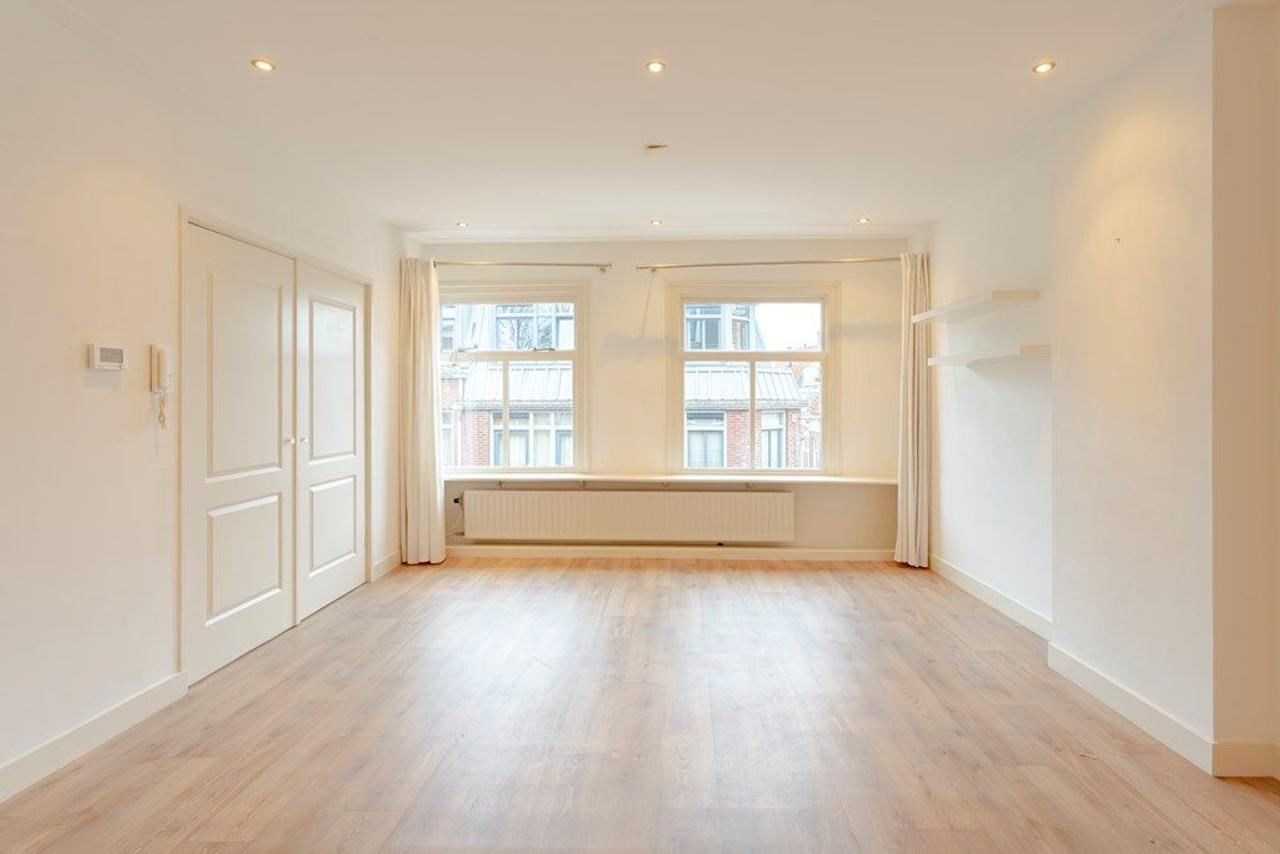 Bright Apartment in the Heart of Haarlem - Image 4