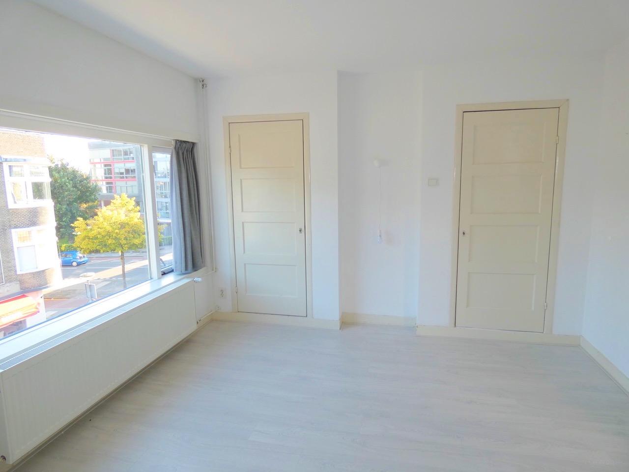 Room (16m²) with shared living room in Schildersbuurt - Image 3