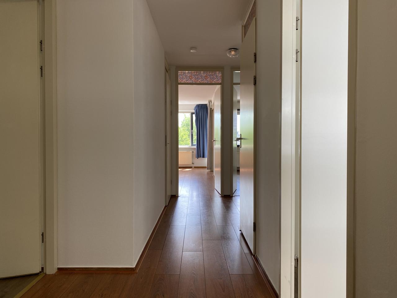 90 m² appartement met 2 balkons in centrum - Afbeelding 5