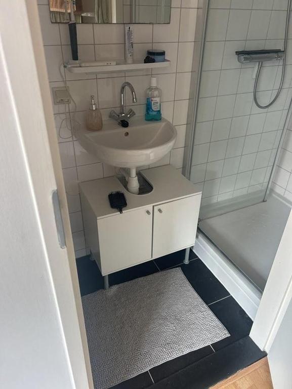 2-kamer appartement met tuin in Leiden - Afbeelding 11