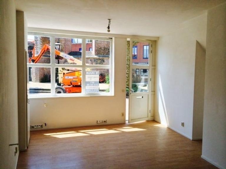 2-kamer appartement met tuin in Leiden - Afbeelding 2