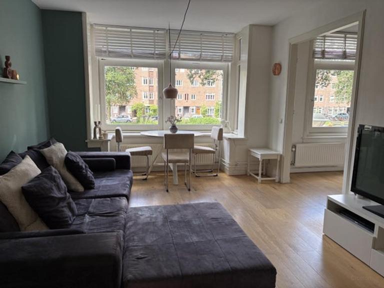 Aan de gracht met balkon in De Baarsjes - Afbeelding 2