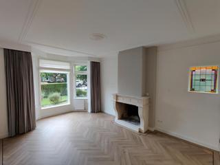 Semi-detached house with garden and garage - Image 4