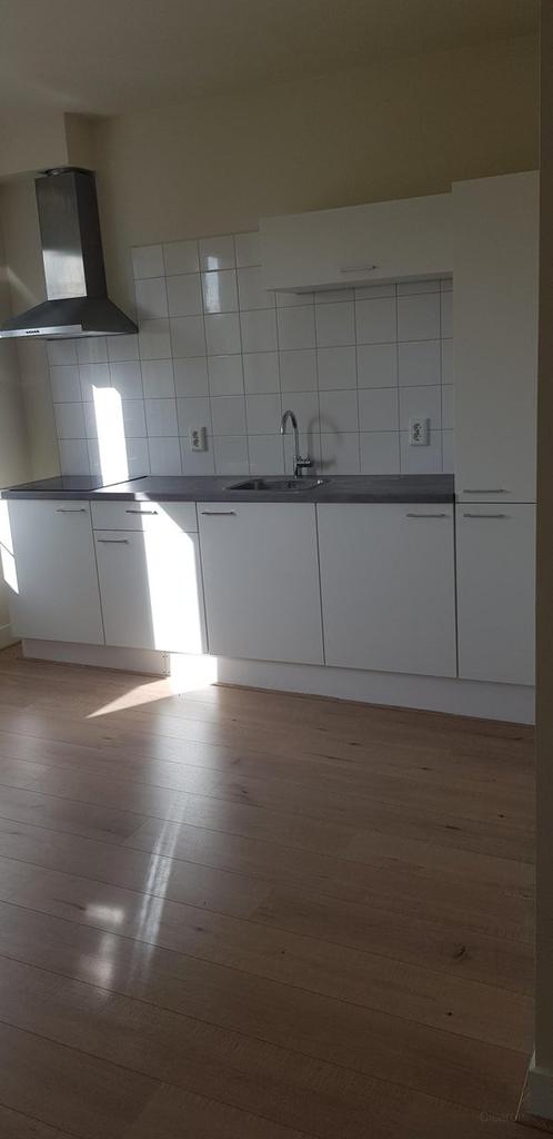 Ruim 3-kamer appartement aan de Eewal - Afbeelding 2