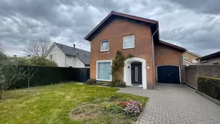 Vrijstaand wonen met 4 slaapkamers en garage