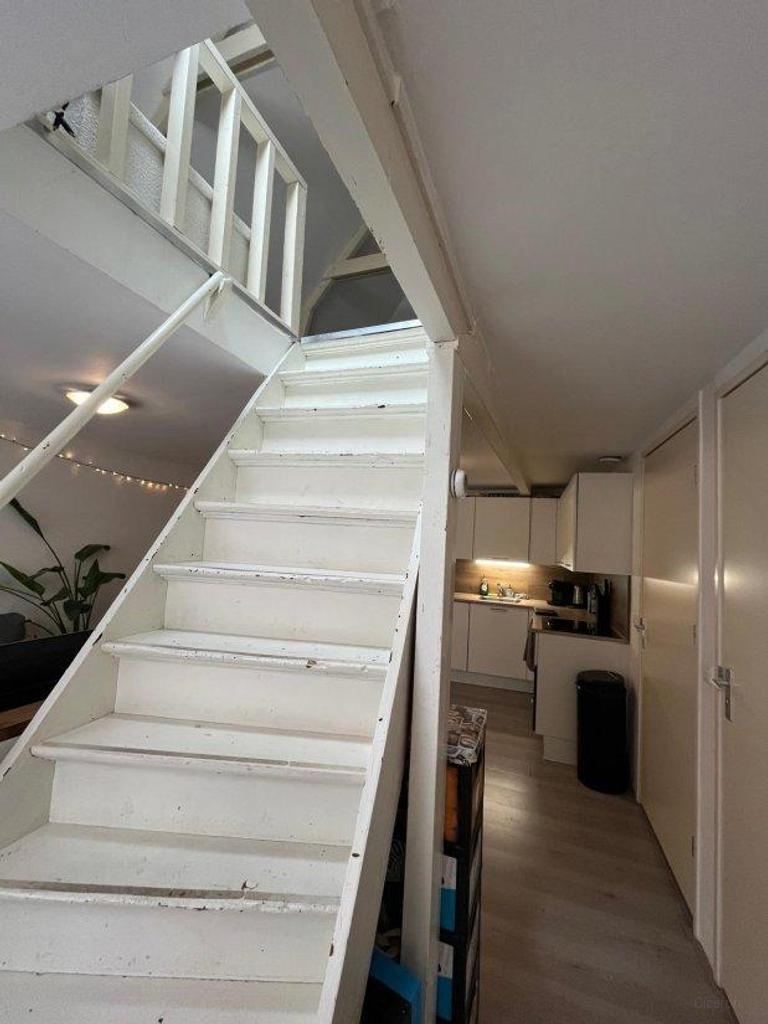 Licht stadsappartement met vide - Afbeelding 3