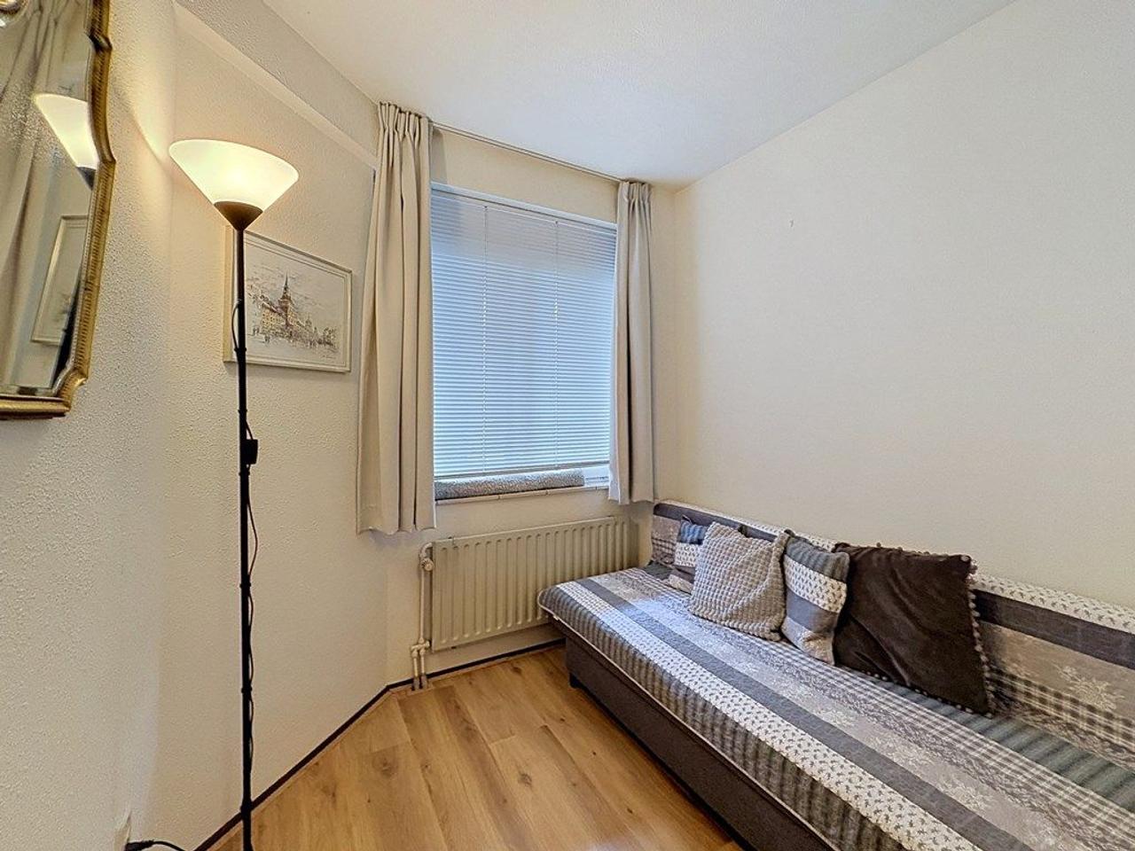 Gemeubileerd 3-kamerappartement met balkon - Afbeelding 9