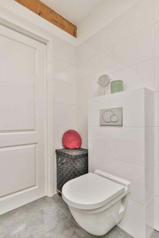 110m² upper-floor apartment with roof terrace - Image 20