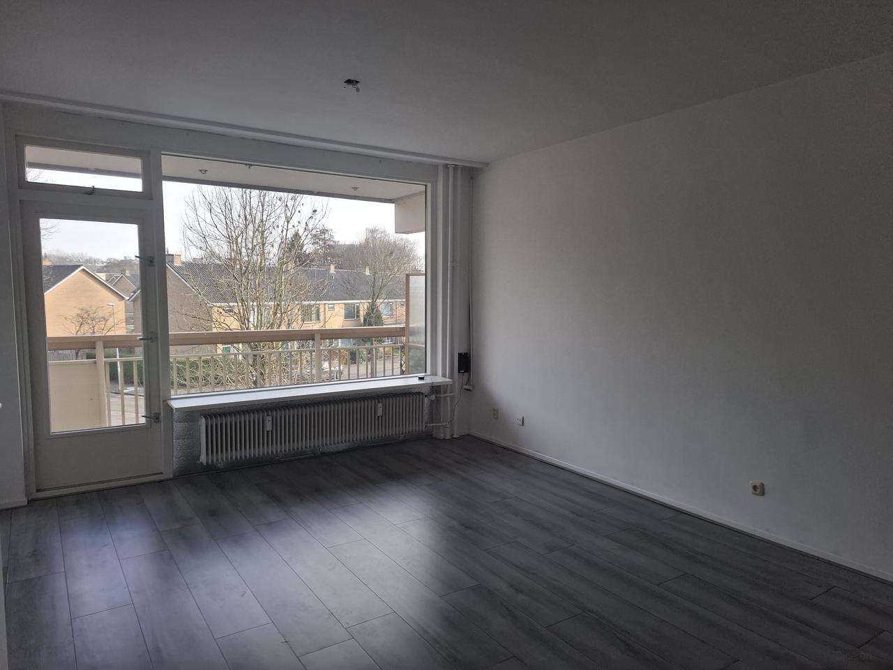 56 m² studentenwoning met balkon in Paddepoel - Afbeelding 3