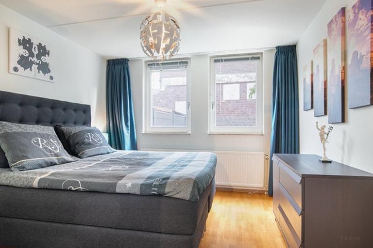 Garden apartment near Vrijthof Square - Image 18